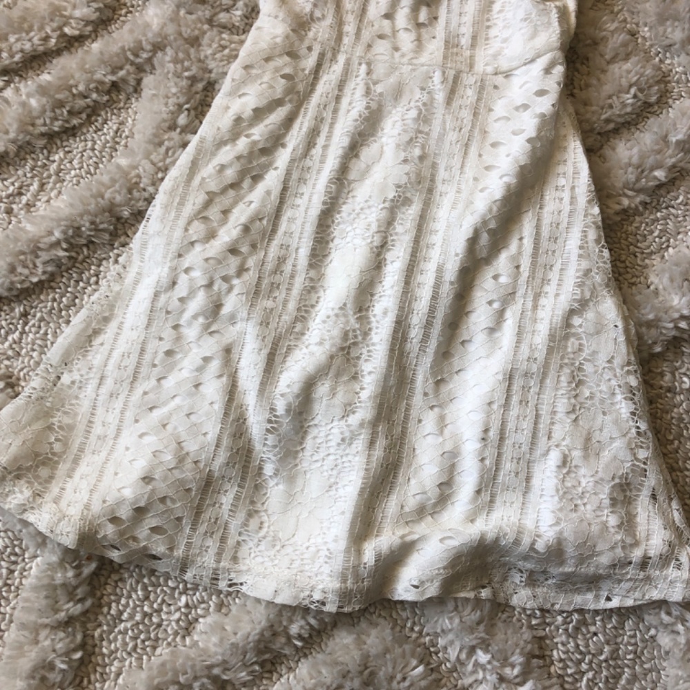 Dress - Picture 3 of 4